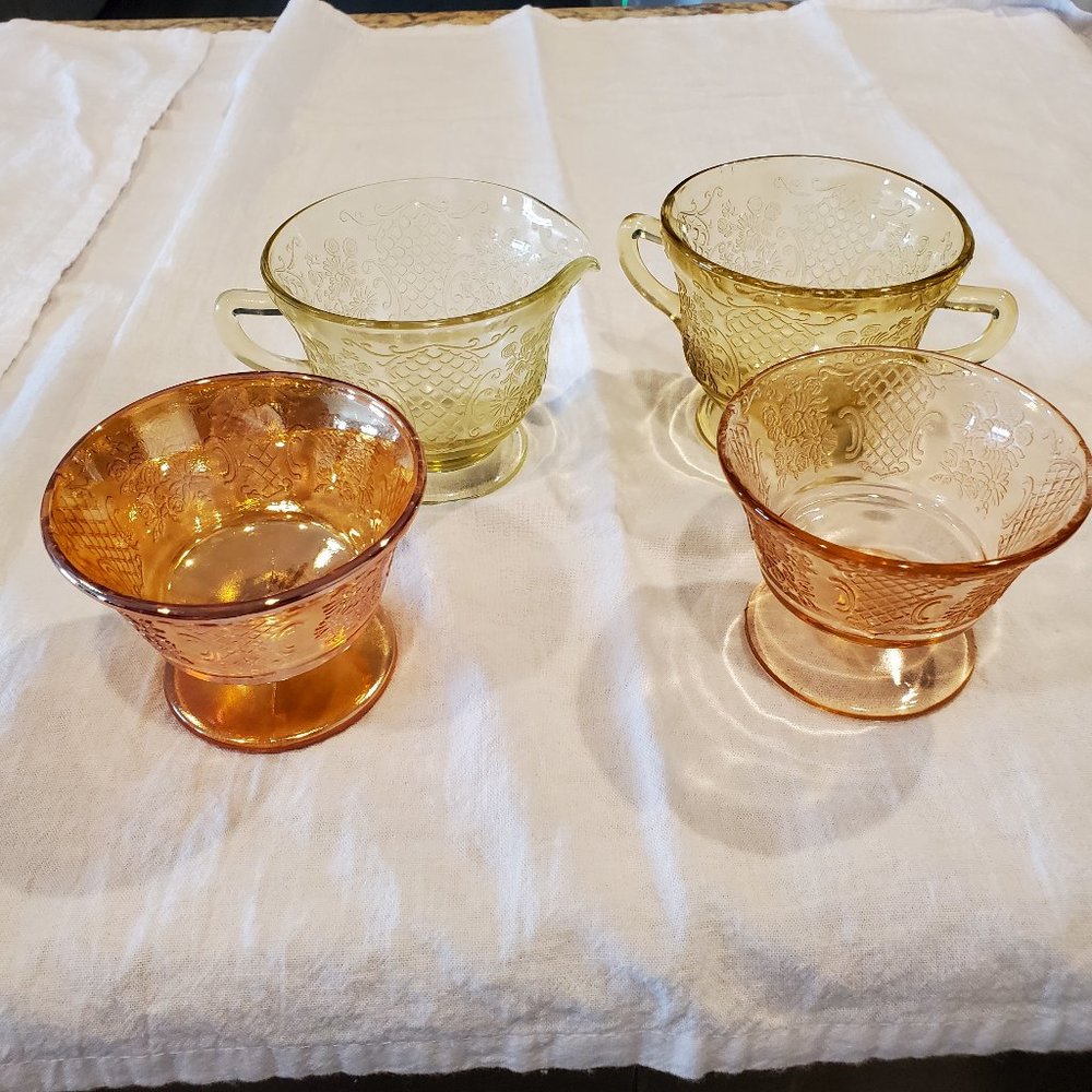 Federal Glass Normandie "Bouquet & Lattice" Footed Sugar & Creamer & 2 Sherbets